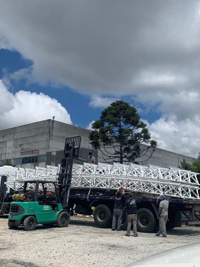Obra com Estrutura Metálica