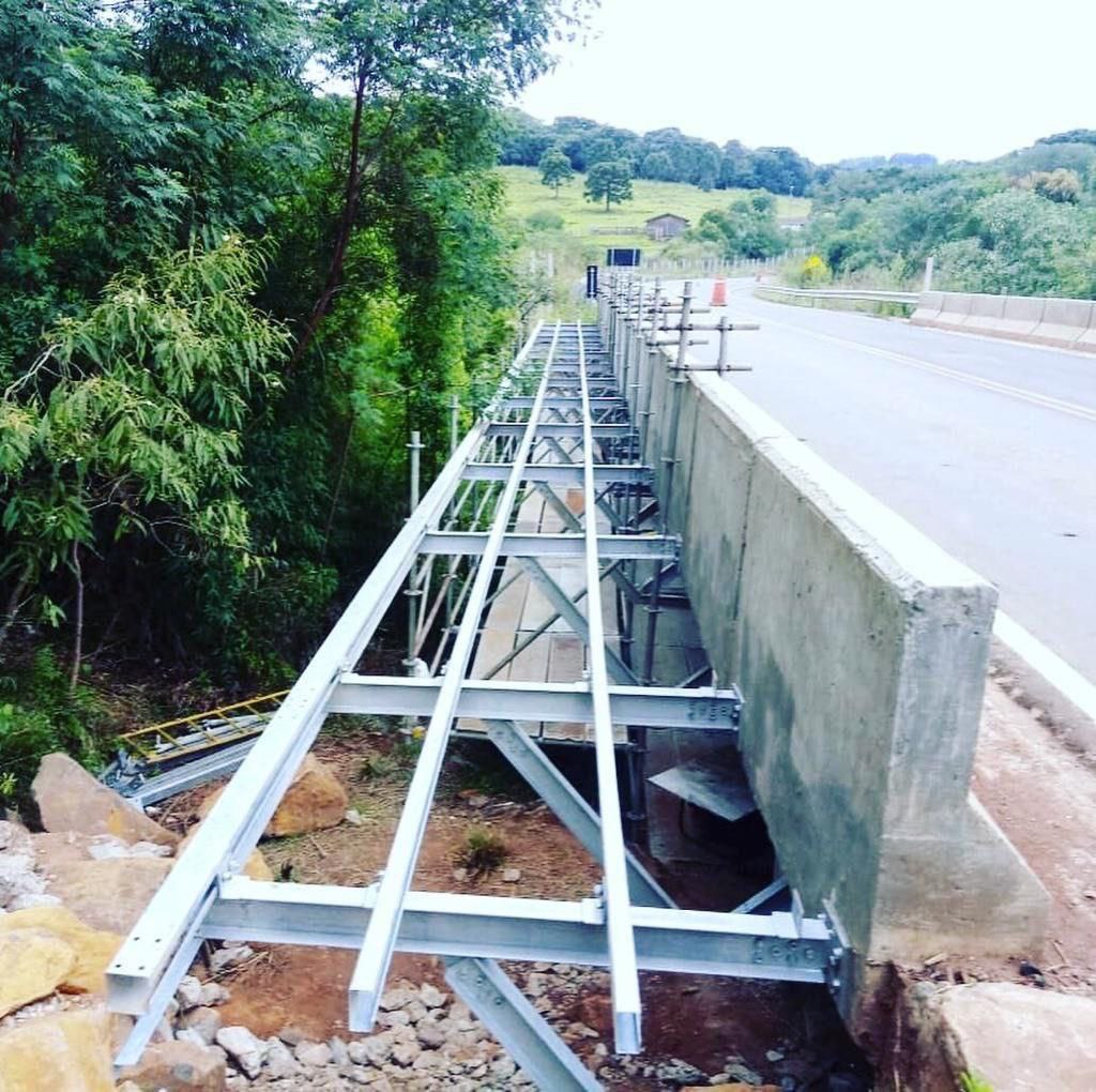 Viadutos em Construção